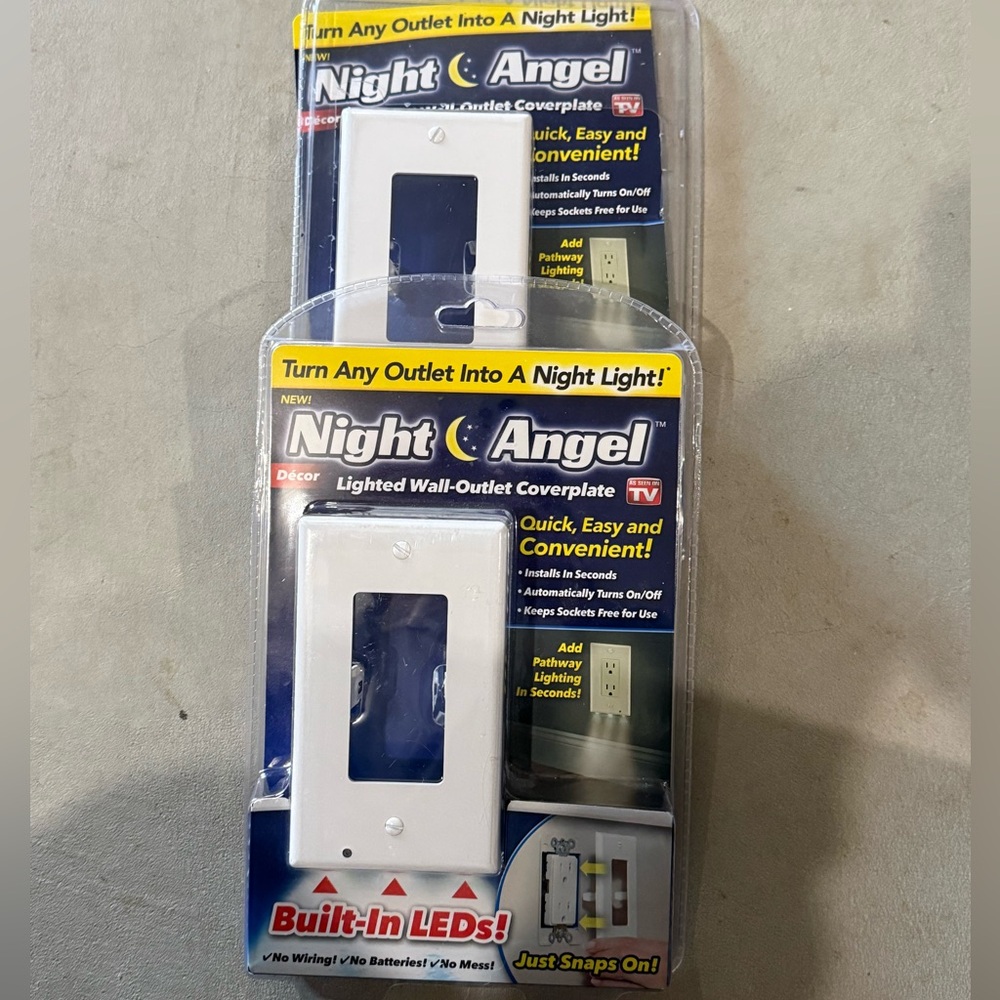 NEW 2 Night Angel Lighted Wall Outlet Coverplate / outlet nightlight